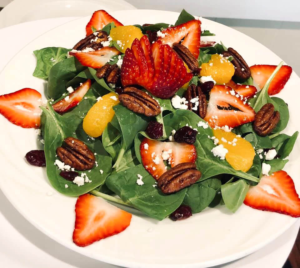 Strawberry and Spinach Salad with Grilled Chicken